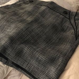 Limited tweed skirt